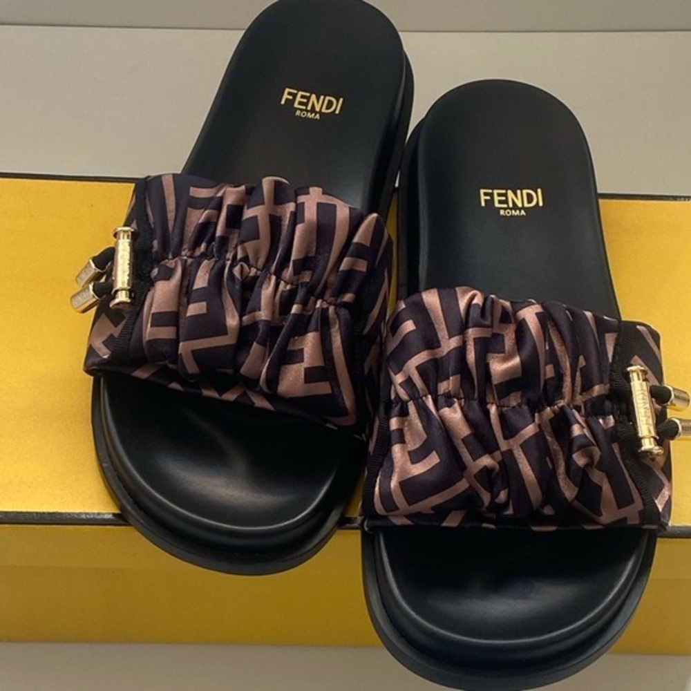 Fendi Slippers
